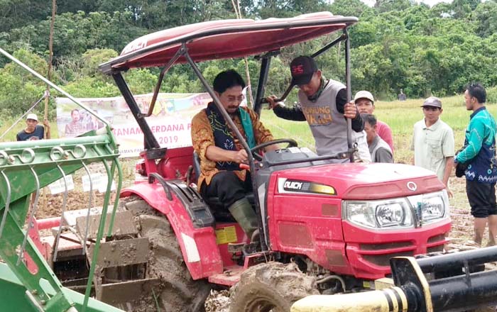 Sinergi Dinas Pertanian, Ditjen PSP Latih Petani Terampil Pakai Alsintan